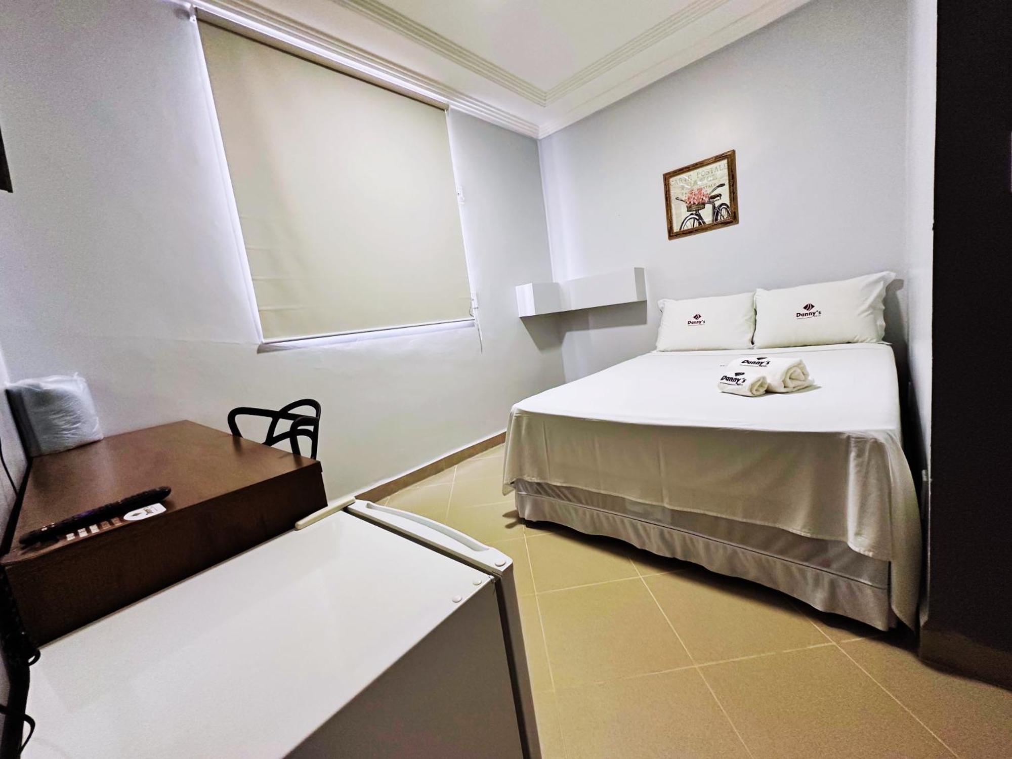 Danny'S Hotel Tailandia Buitenkant foto