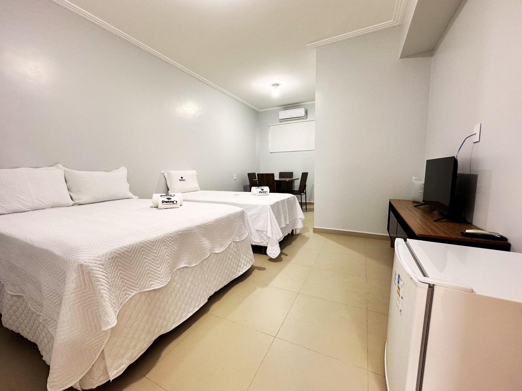 Danny'S Hotel Tailandia Buitenkant foto
