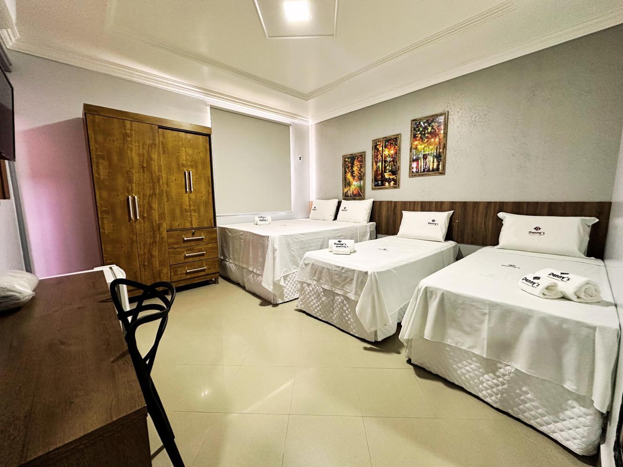 Danny'S Hotel Tailandia Buitenkant foto